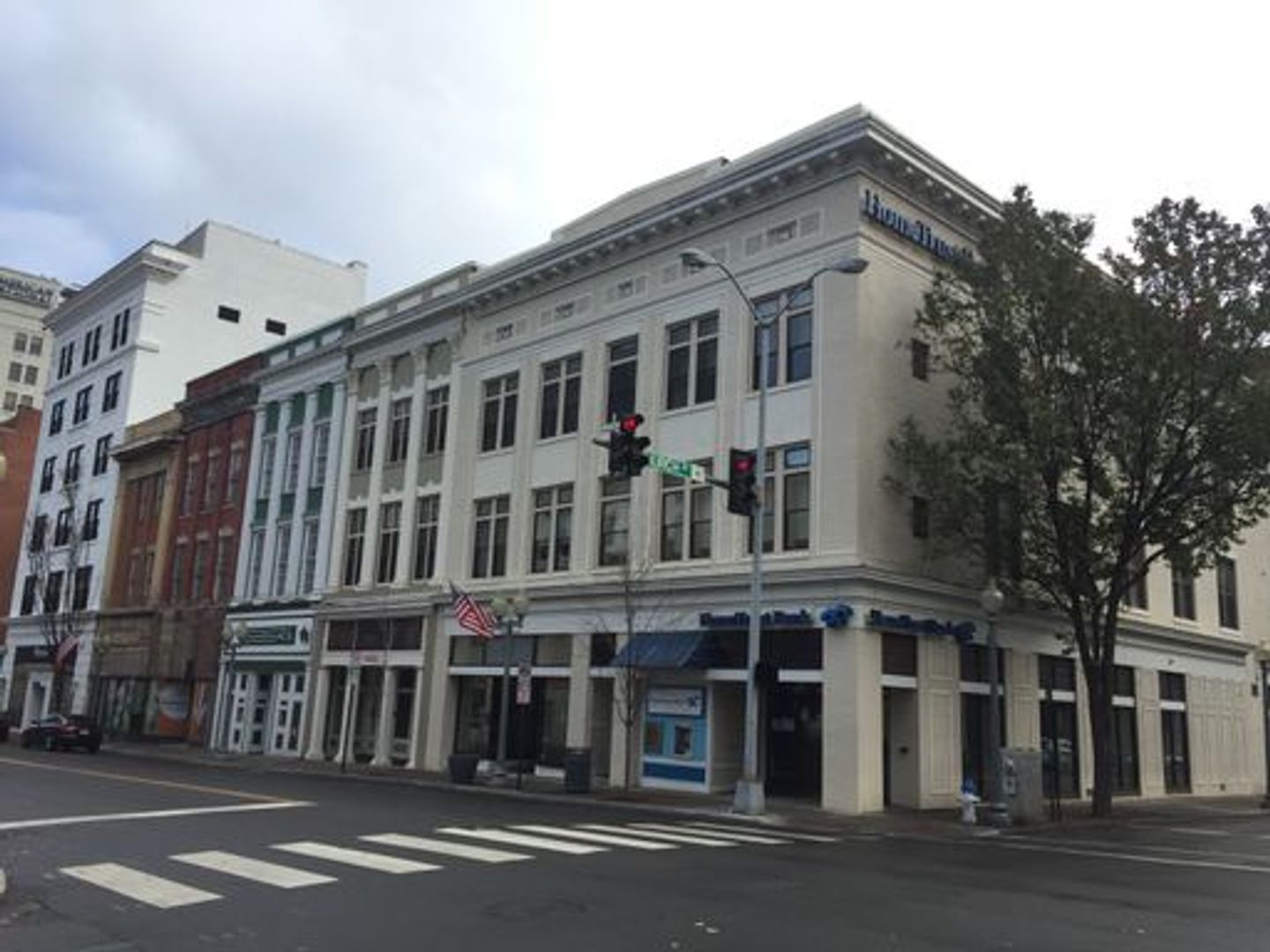 Roanoke Apartment: 312 South Jefferson Street