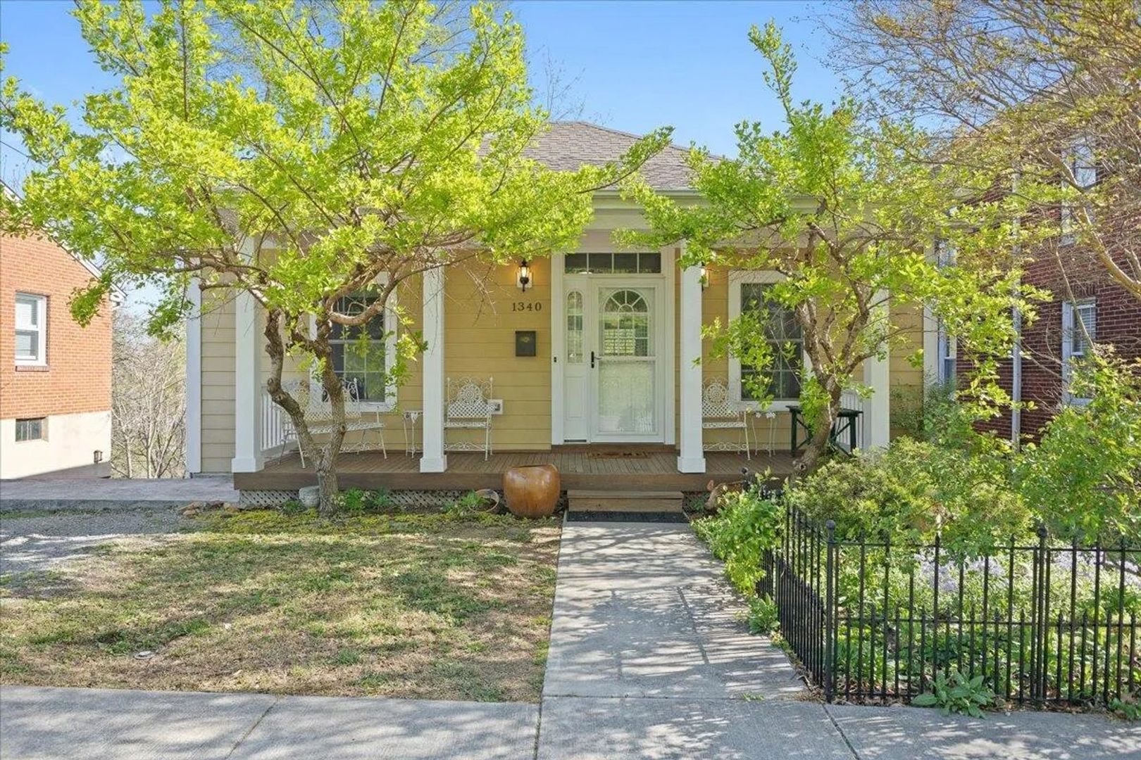 Roanoke House: 1340 Morningside St. SE