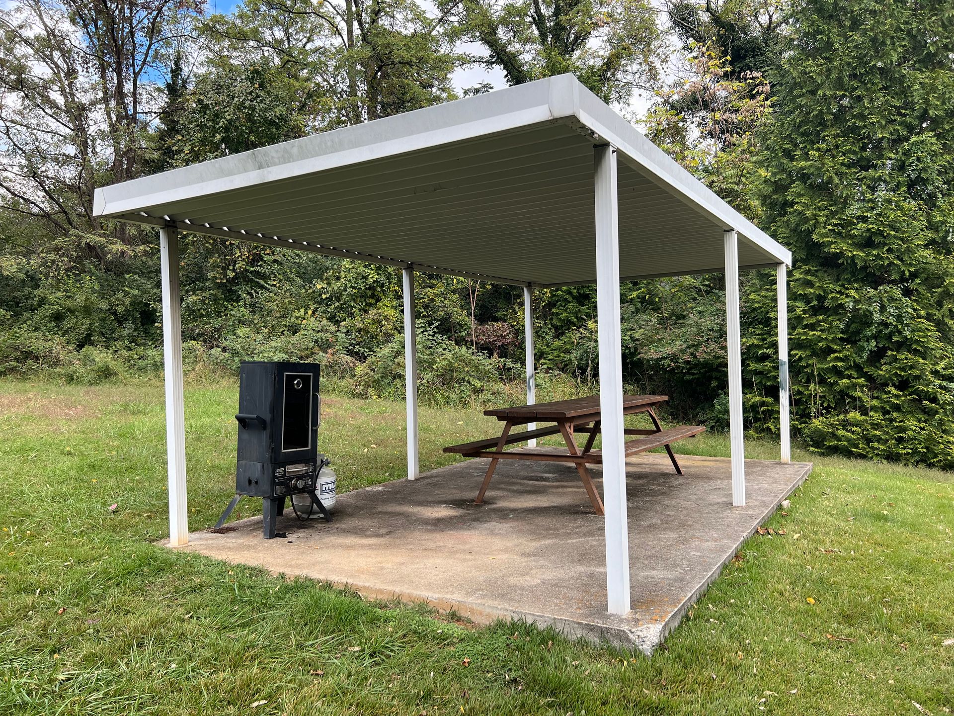 Roanoke Apartment: 717 Sterling Rd. SW