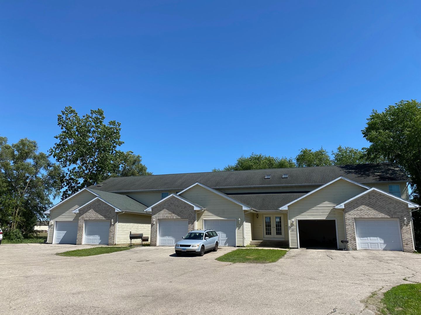 South Beloit Apartment: 5187 Cheney Dr