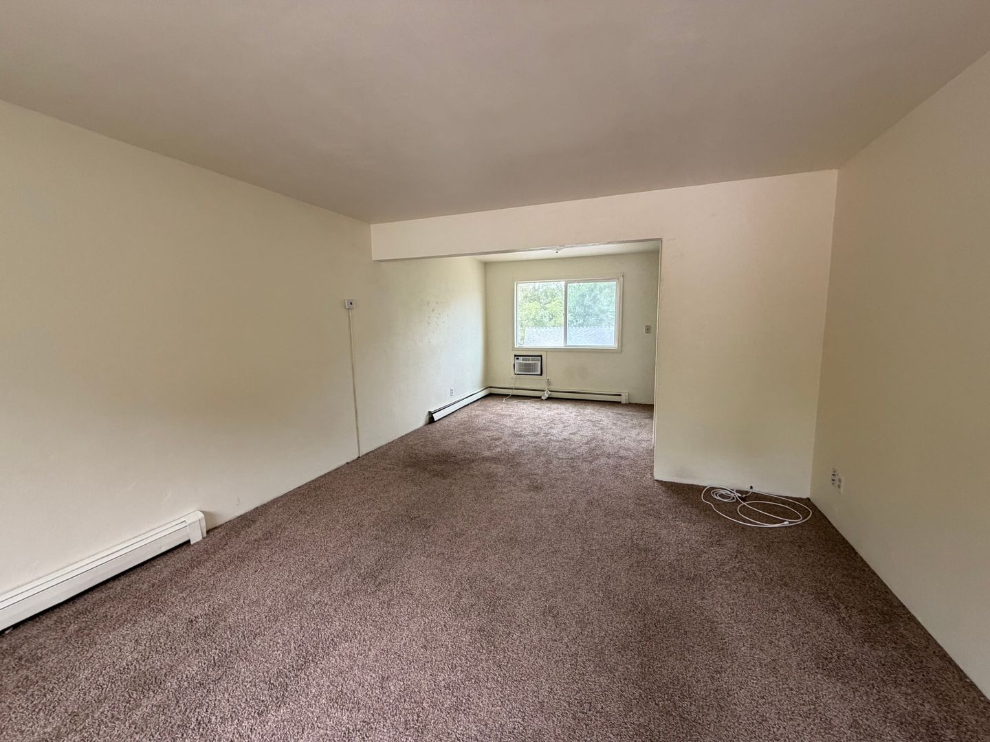 Edgerton Apartment: 18 N. Broadway St.