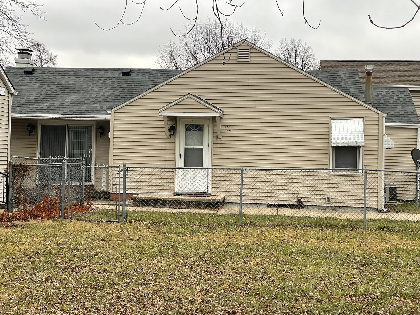 Beloit Apartment: 1804 Cranston Rd