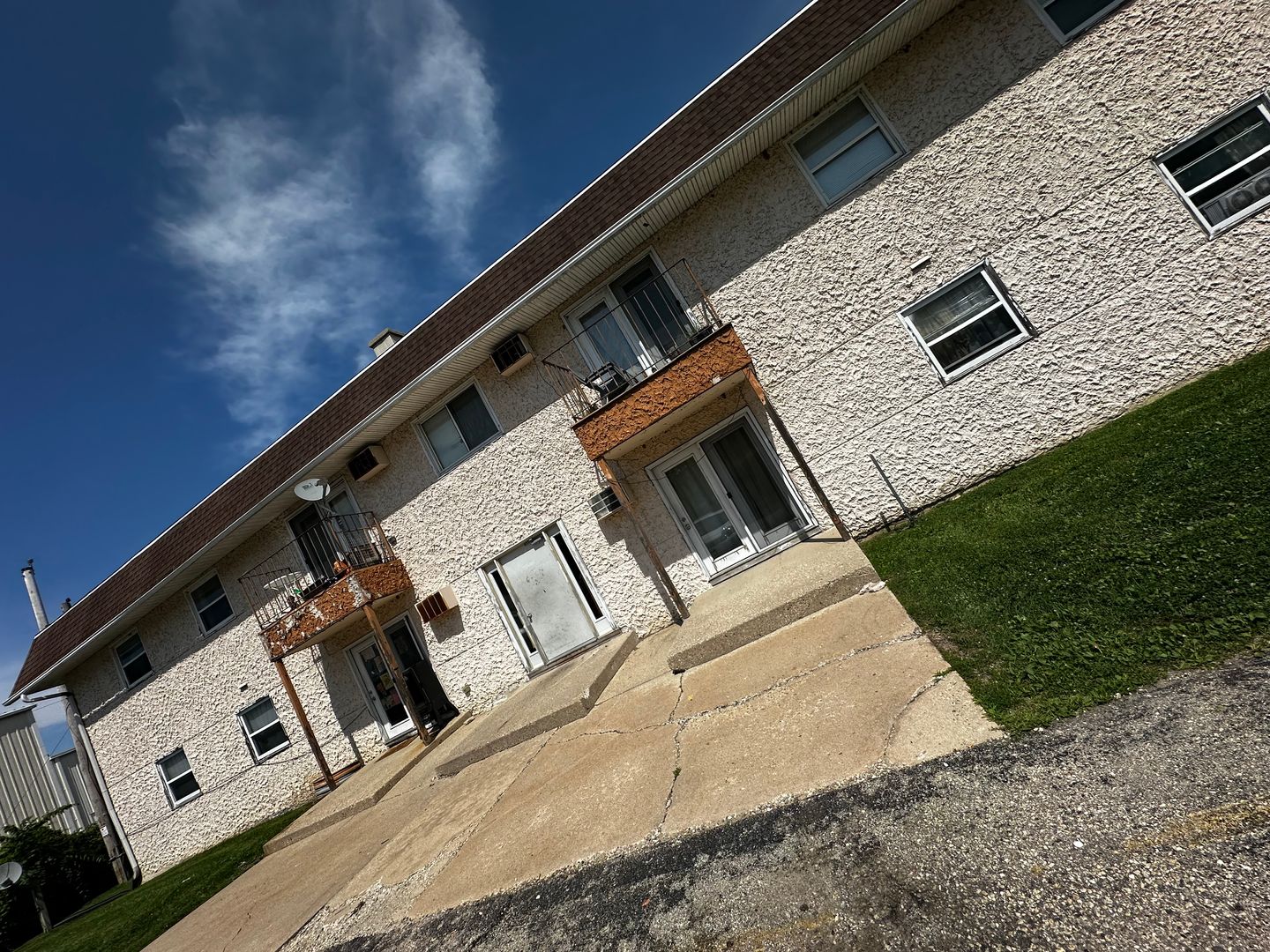 Janesville Apartment: 1900 Rockport Rd.