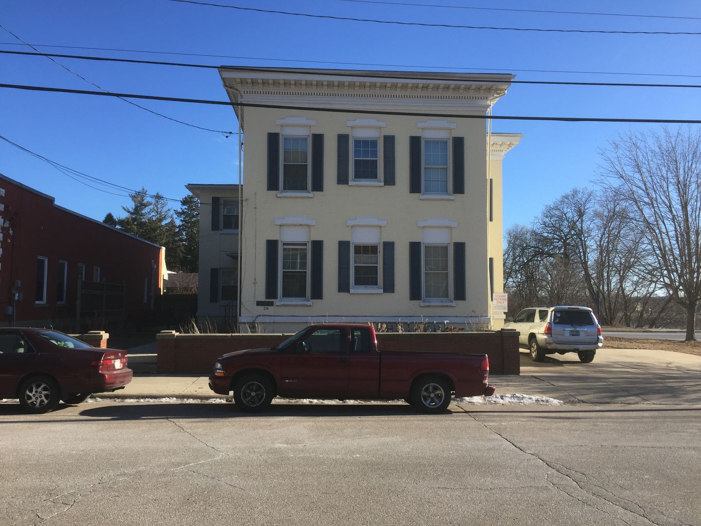 Janesville Apartment: 26 Kerwin Mathews Ct.
