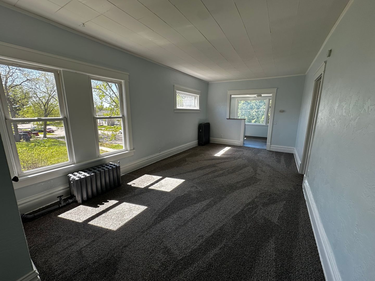 Janesville Apartment: 338 N. High St.