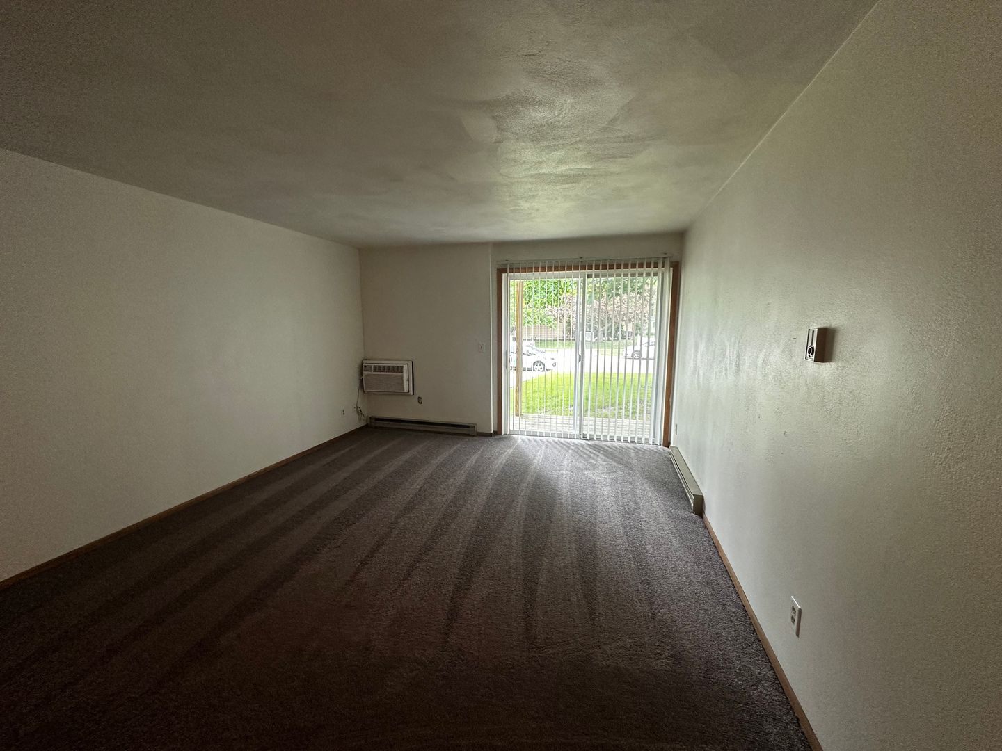 Janesville Apartment: 2025 W. Wall St.