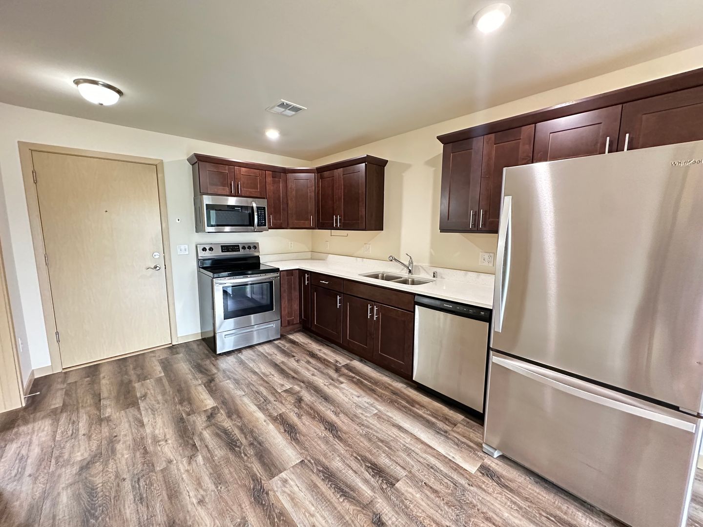 Sun Prairie Apartment: 1174 Stonewood Crossing