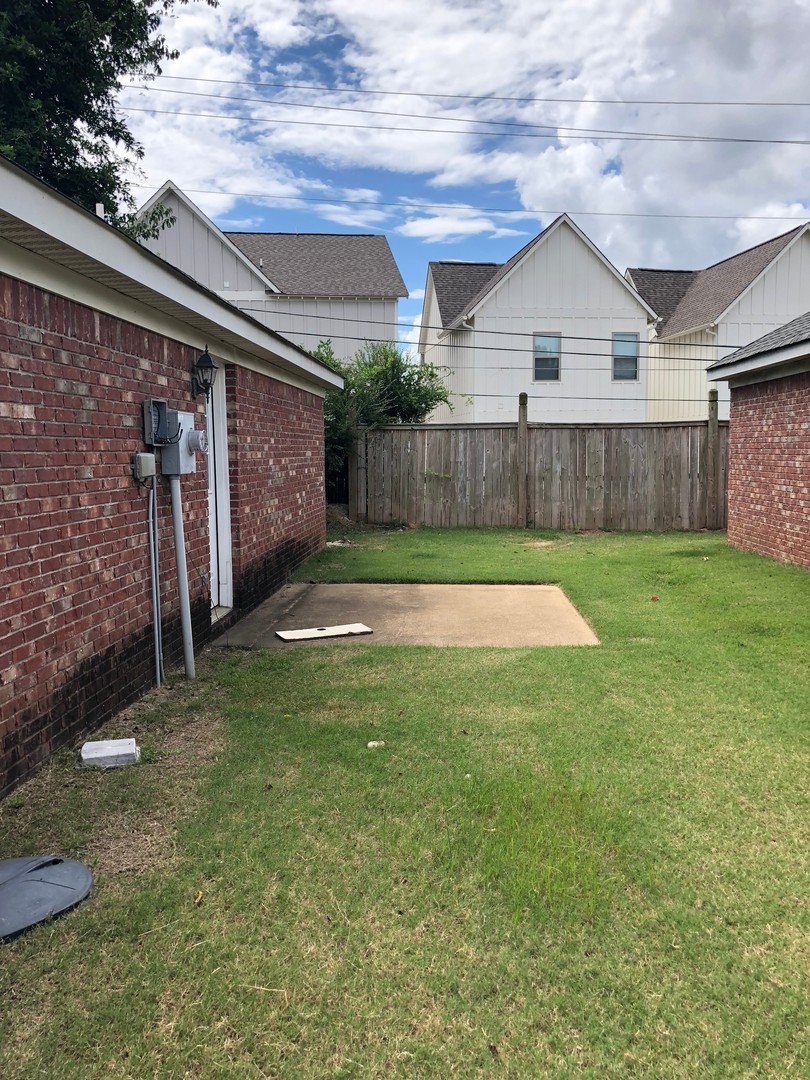 Oxford Townhome: 101 Private Rd 3089