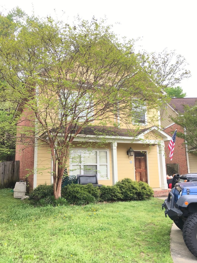 Oxford House: 61 Snow Mass Cove