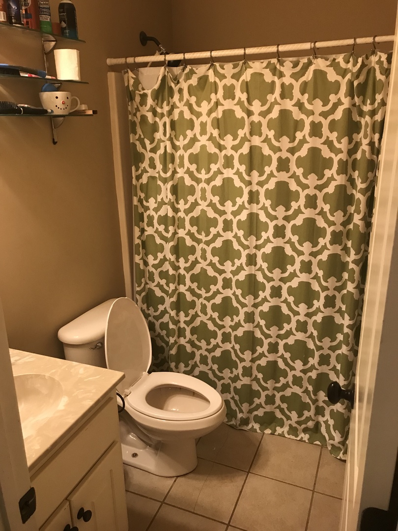 Oxford House: 104 Bailey Patricia