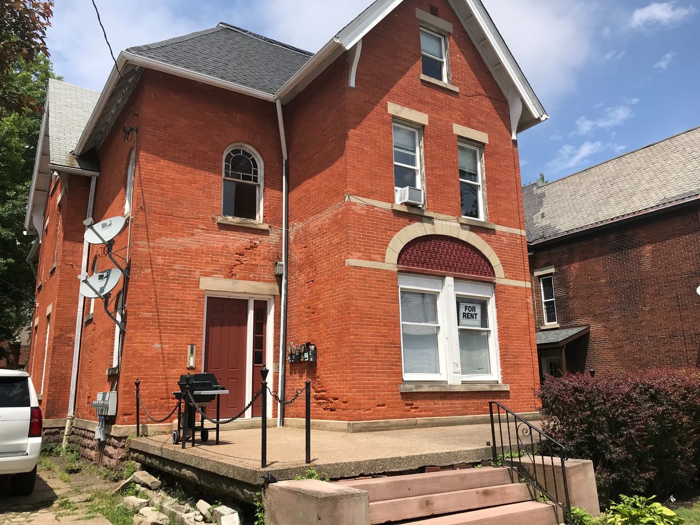Erie Apartment: 324 West 7th Street
