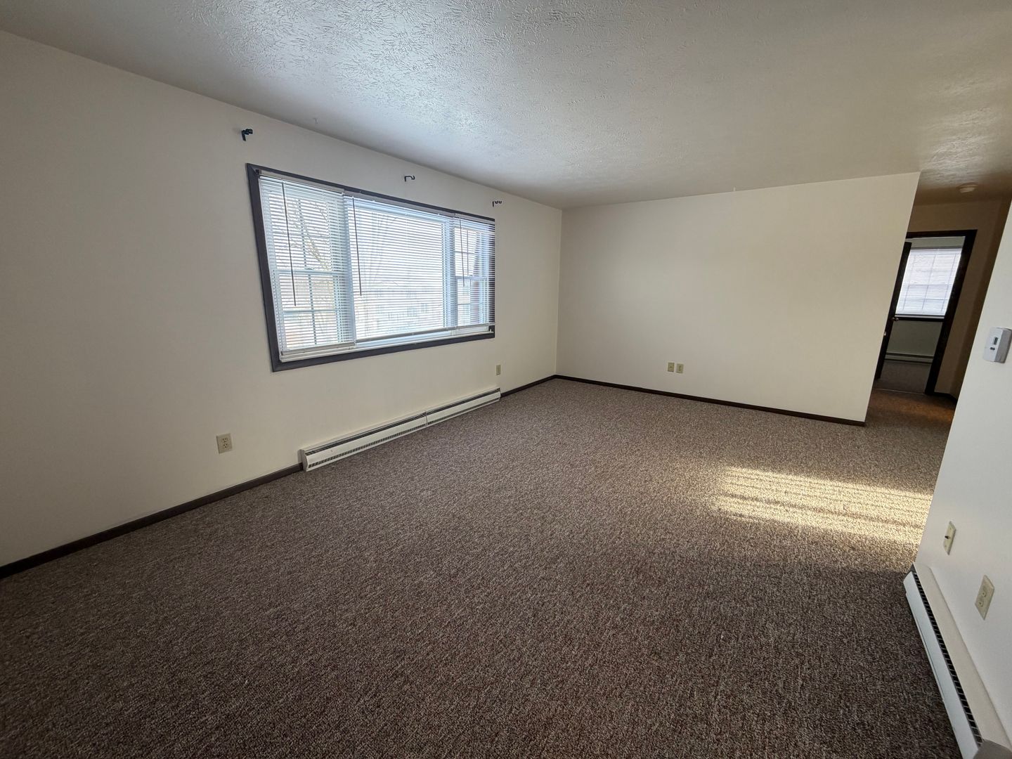 Erie Apartment: Lancaster Road