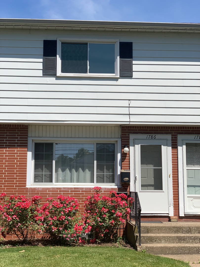 Erie Apartment: 1784-1796 West 38th Street