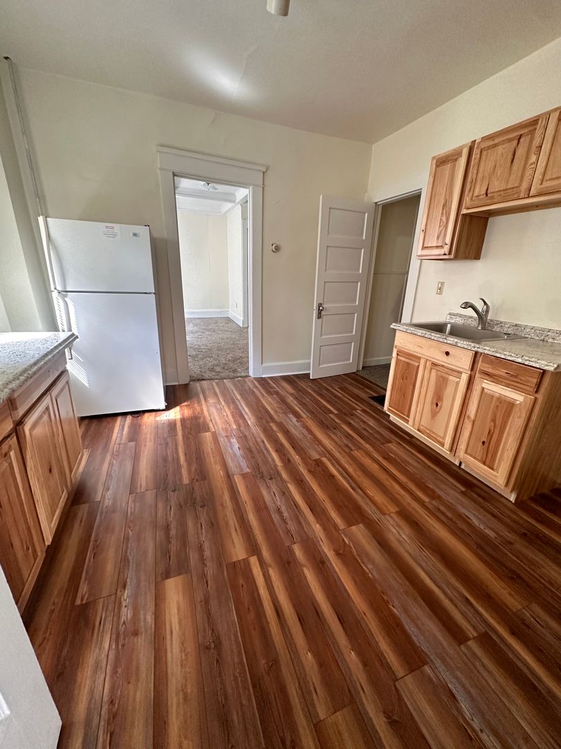 209/211 West 8th Street