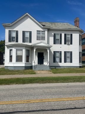 Studio available steps from Gannon's campus – photo 1
