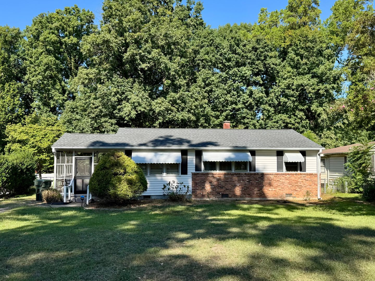 Raleigh House: 3417 Apache Dr.