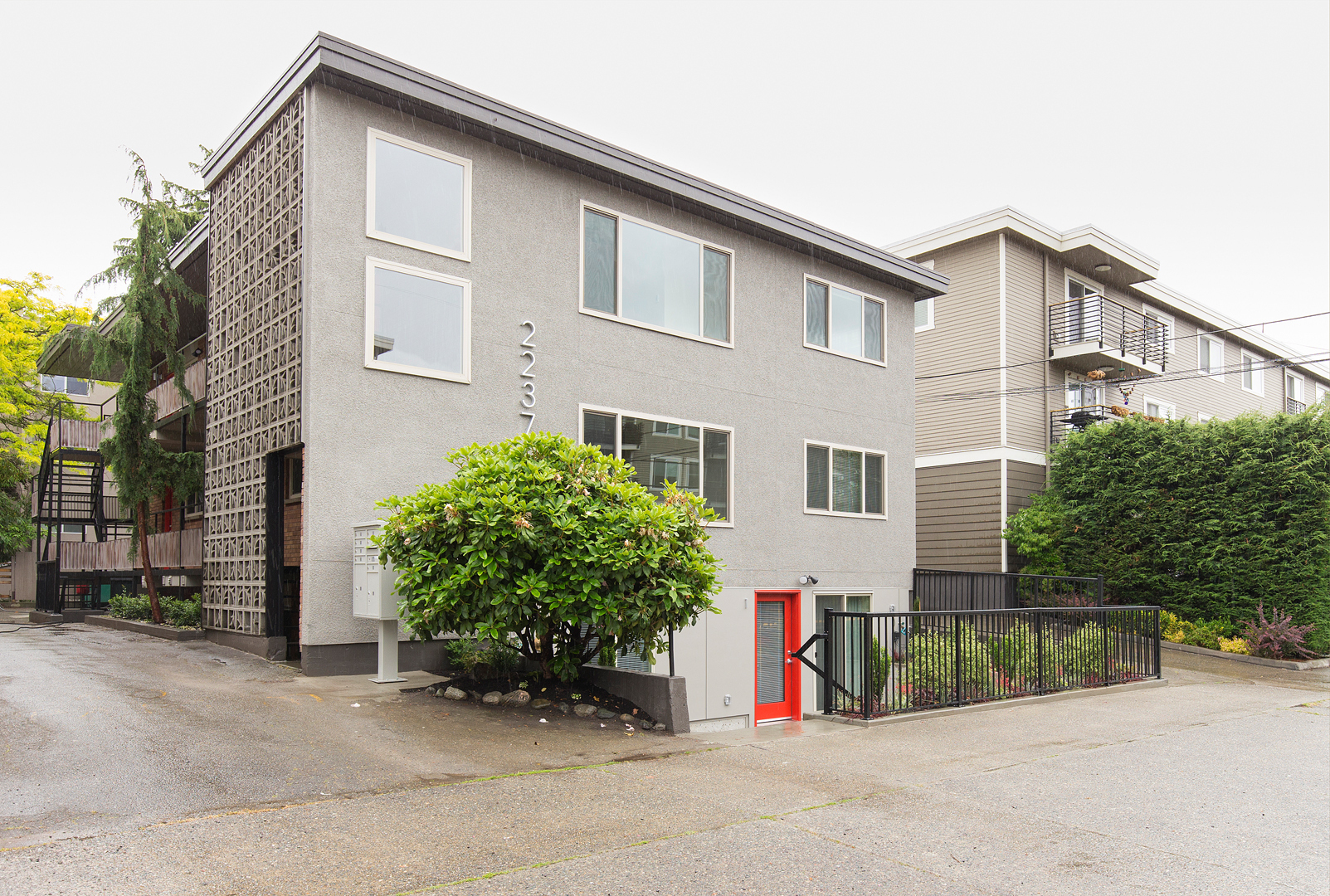 Seattle Apartment: 2237 NW 59th St