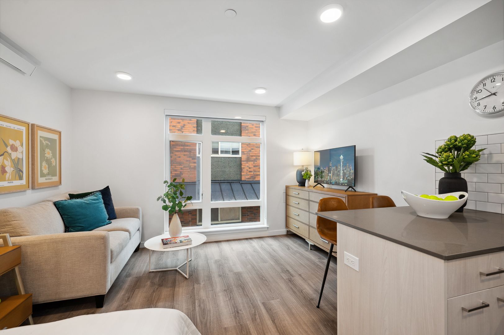 Seattle Apartment: 514 Federal Ave E