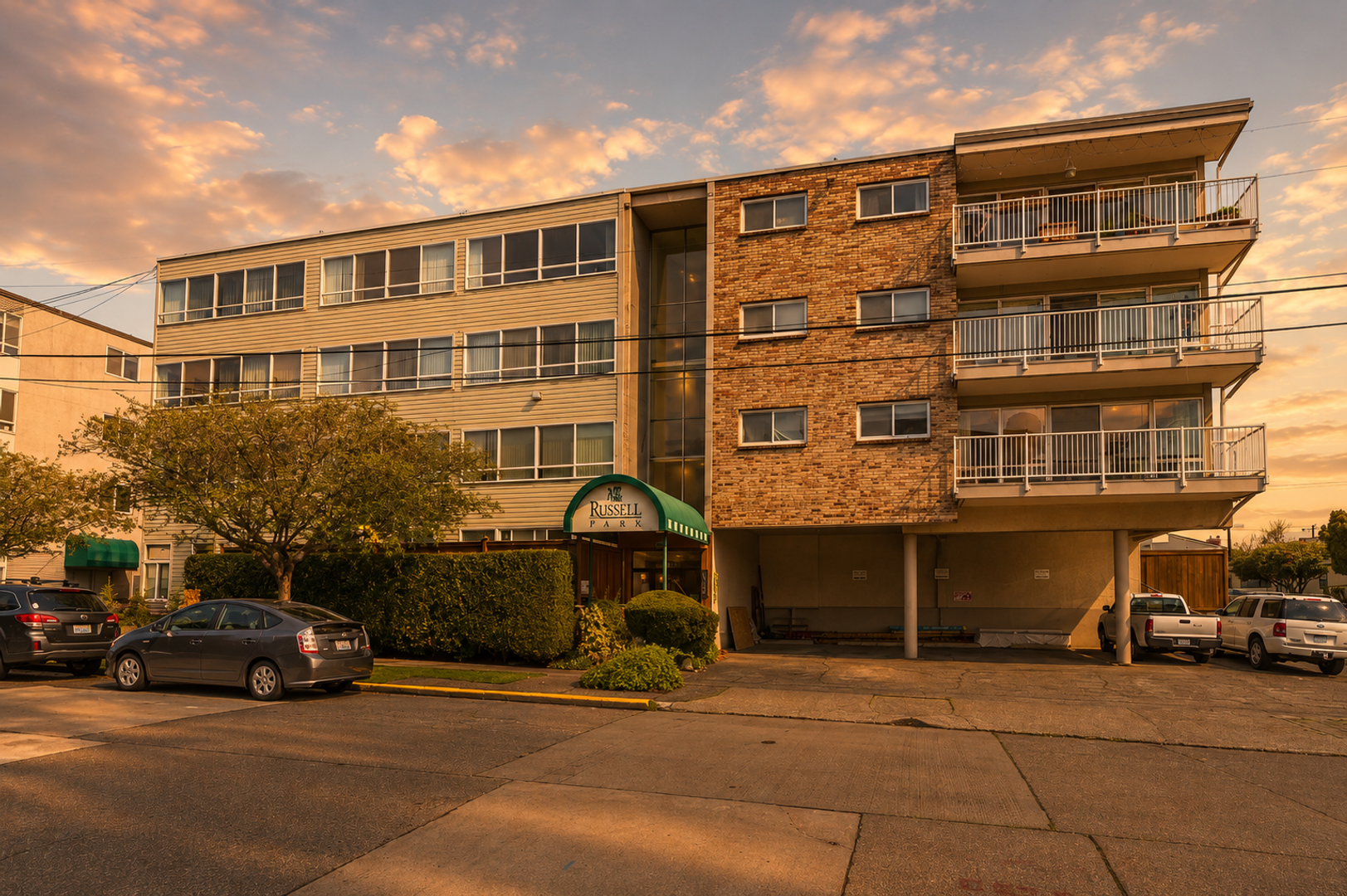 Seattle Apartment: 5210 Russell Avenue NW