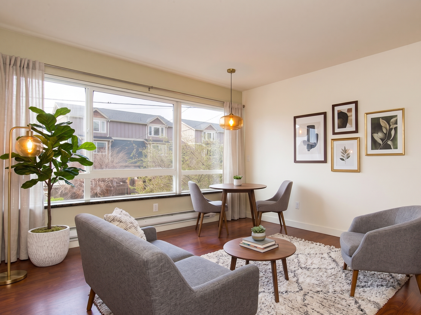 Seattle Apartment: 5210 Russell Avenue NW
