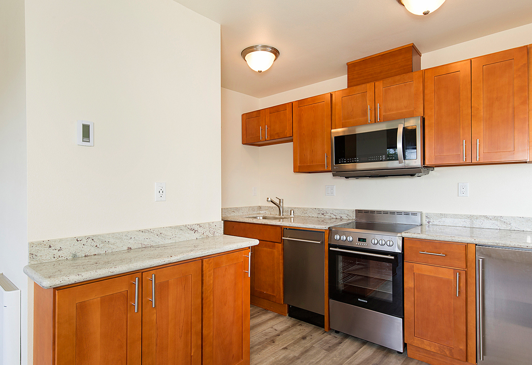 Seattle Apartment: 2635 Prosch Ave W
