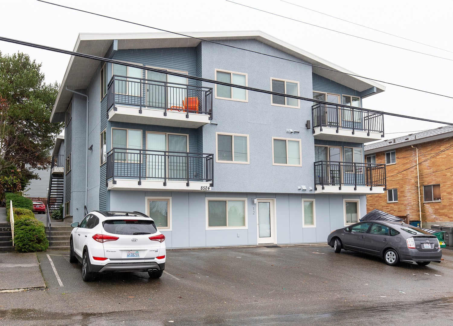 Seattle Apartment: 8524 Phinney Avenue N