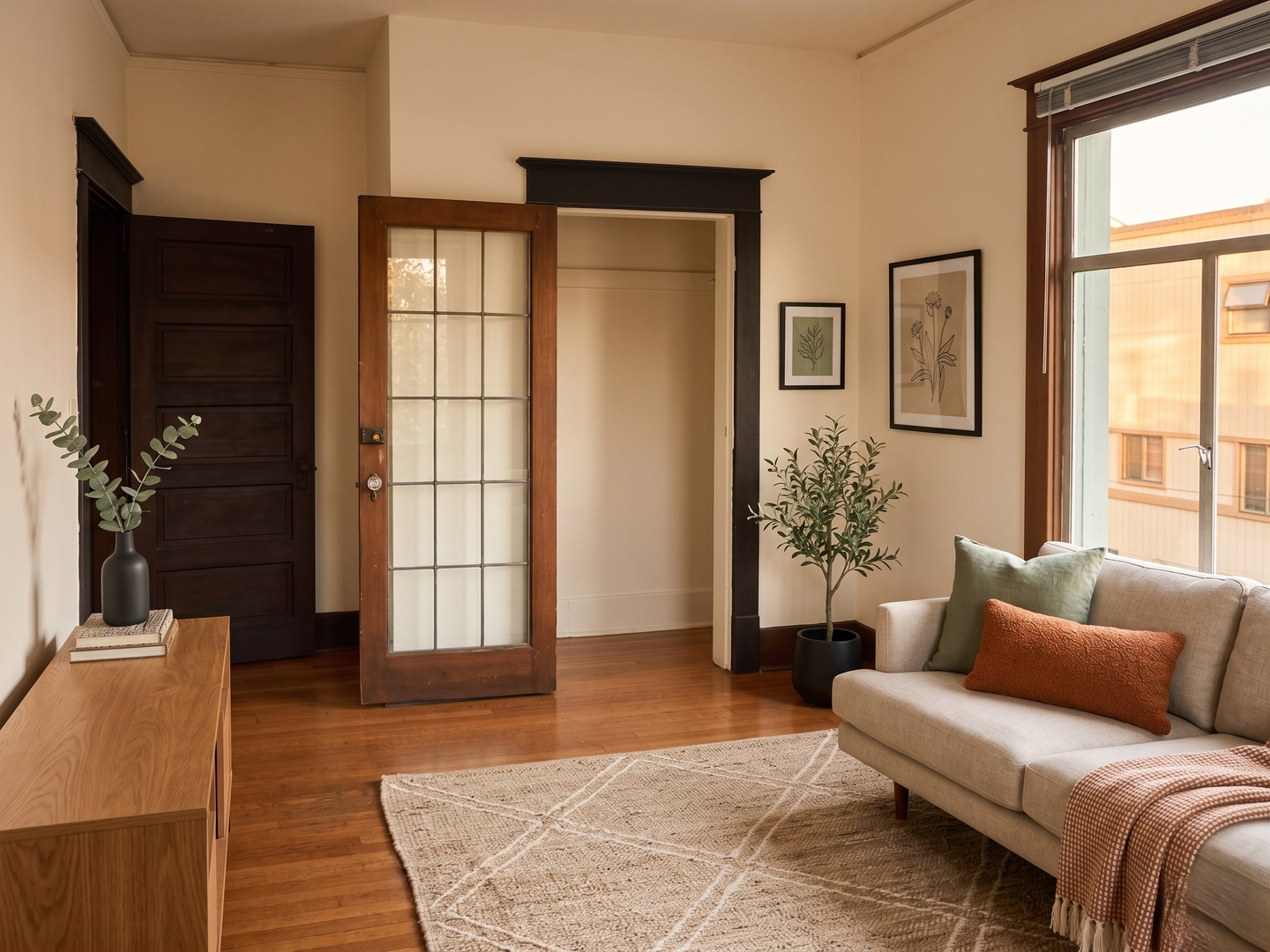Seattle Apartment: 4250 Fremont Ave N
