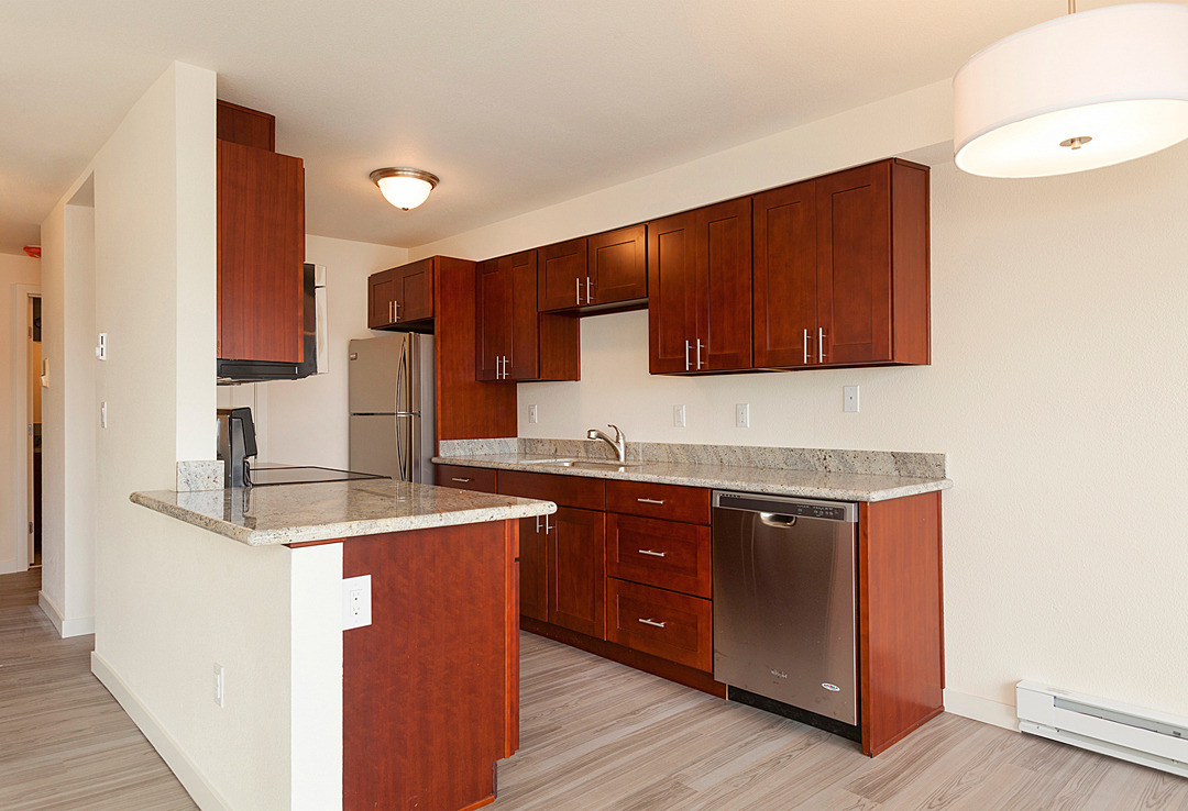 Seattle Apartment: 2525 Minor Ave E