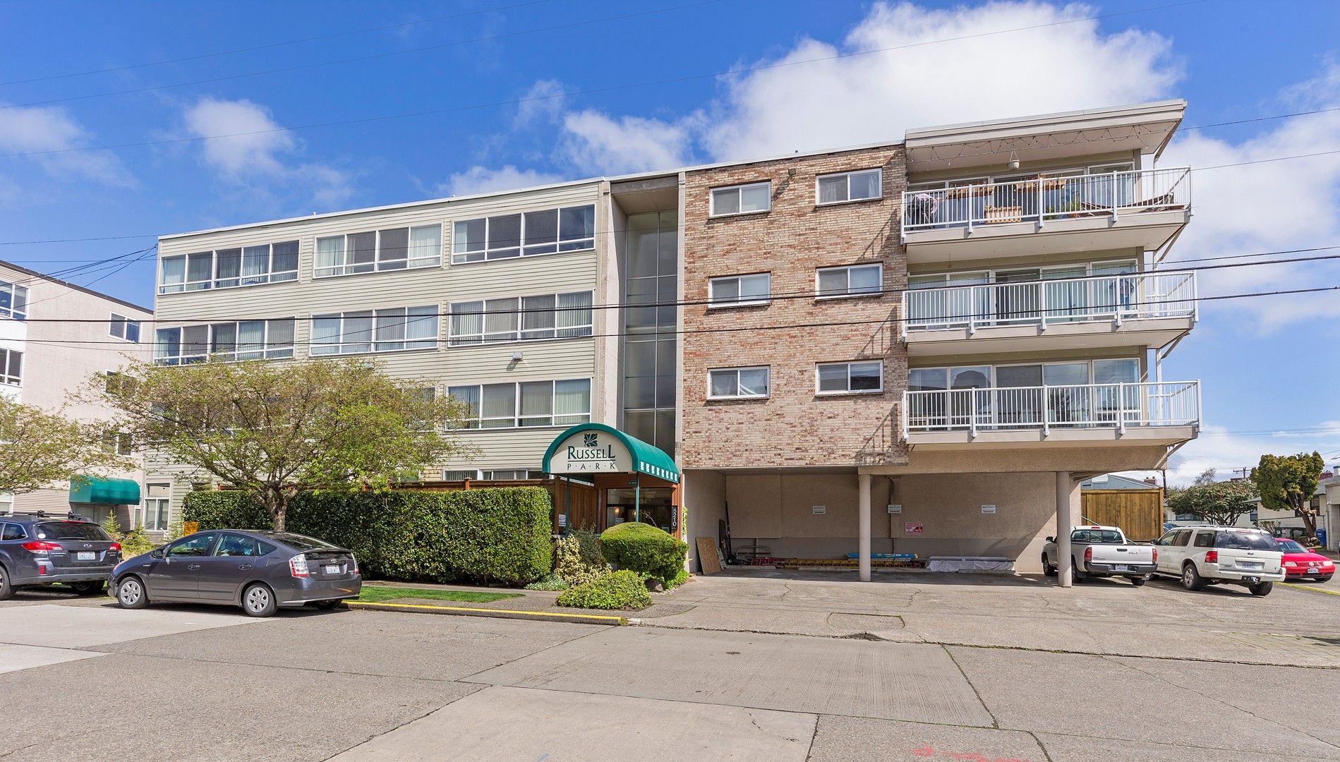 Seattle Apartment: 5210 Russell Avenue NW