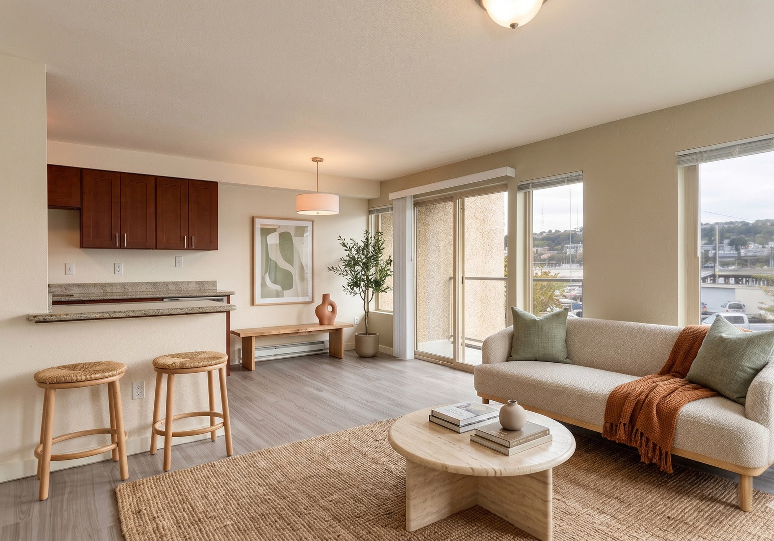 Seattle Apartment: 2525 Minor Ave E