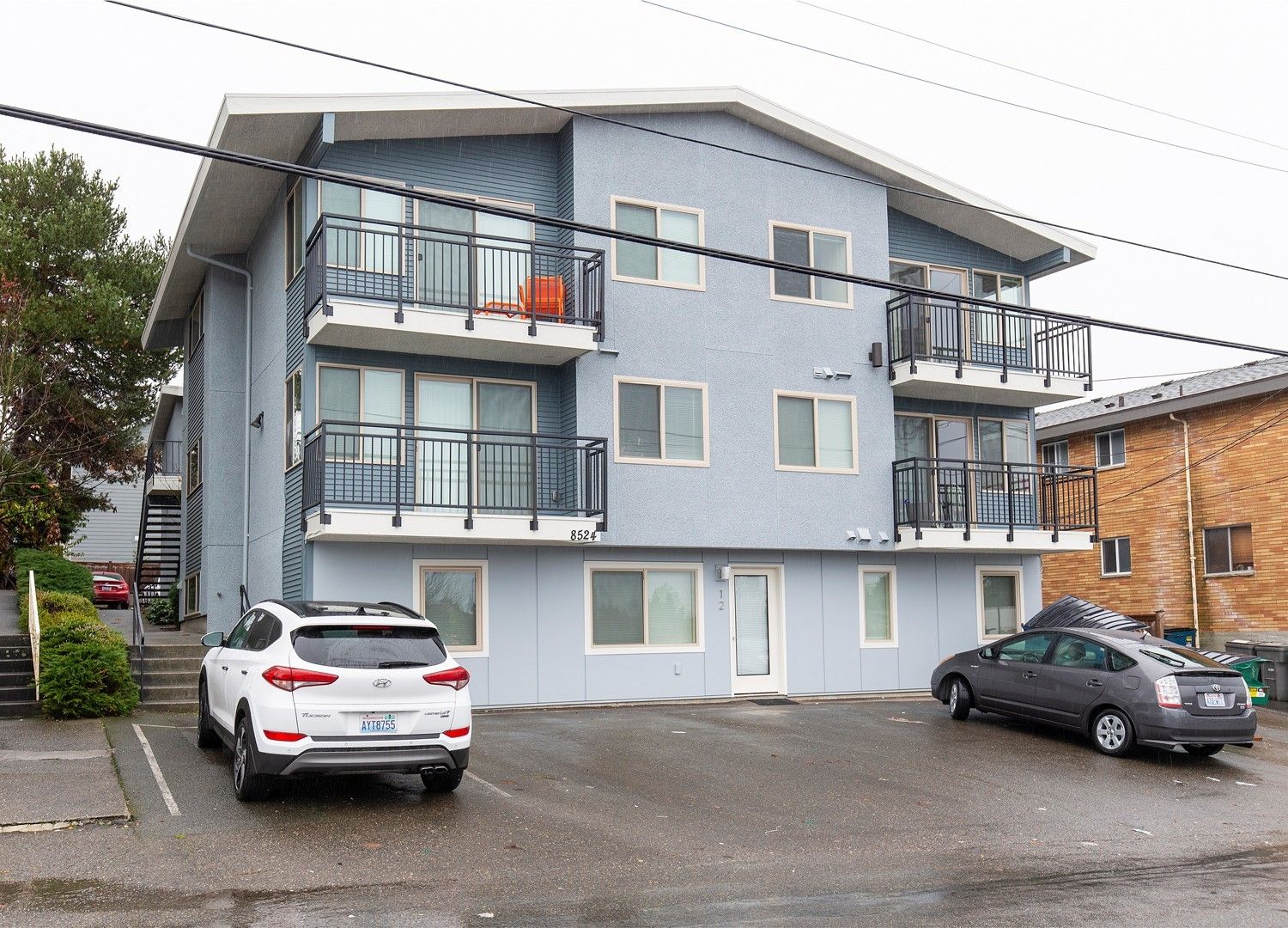 Seattle Apartment: 8524 Phinney Avenue N