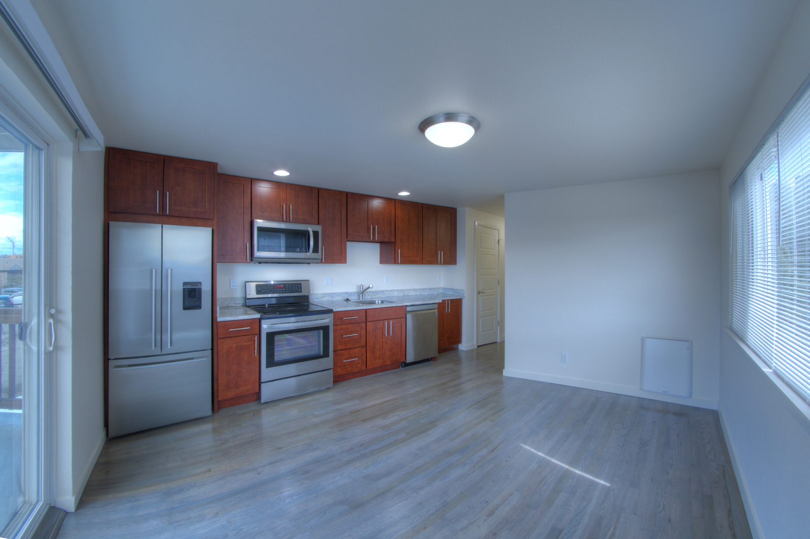 Seattle Apartment: 2827 14th Ave W - 2