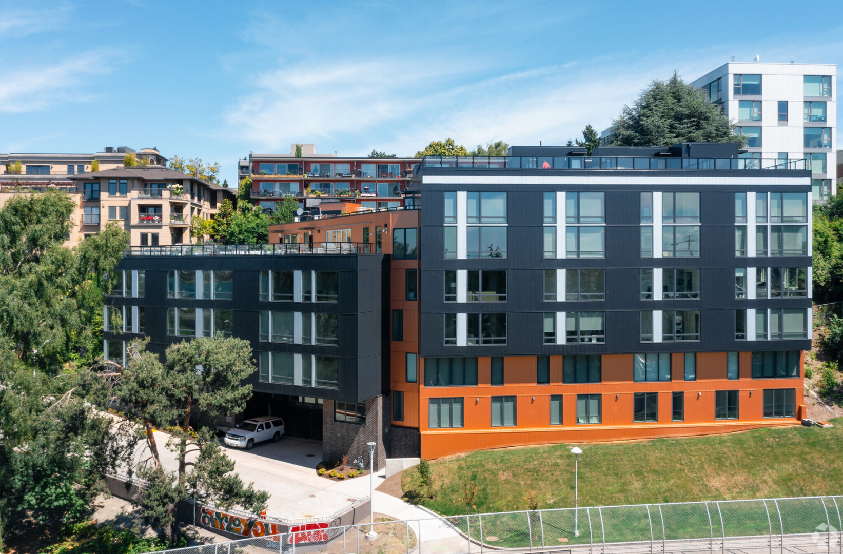Seattle Apartment: 736 Bellevue Pl E