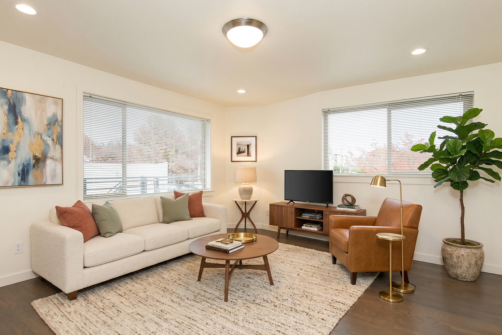 Seattle Apartment: 2407 NW 59th St