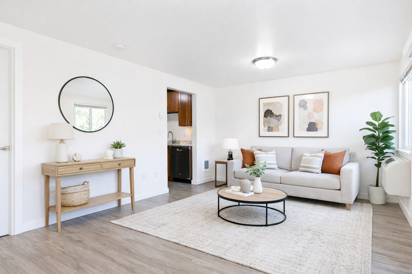 Seattle Apartment: 4431 Evanston Ave N