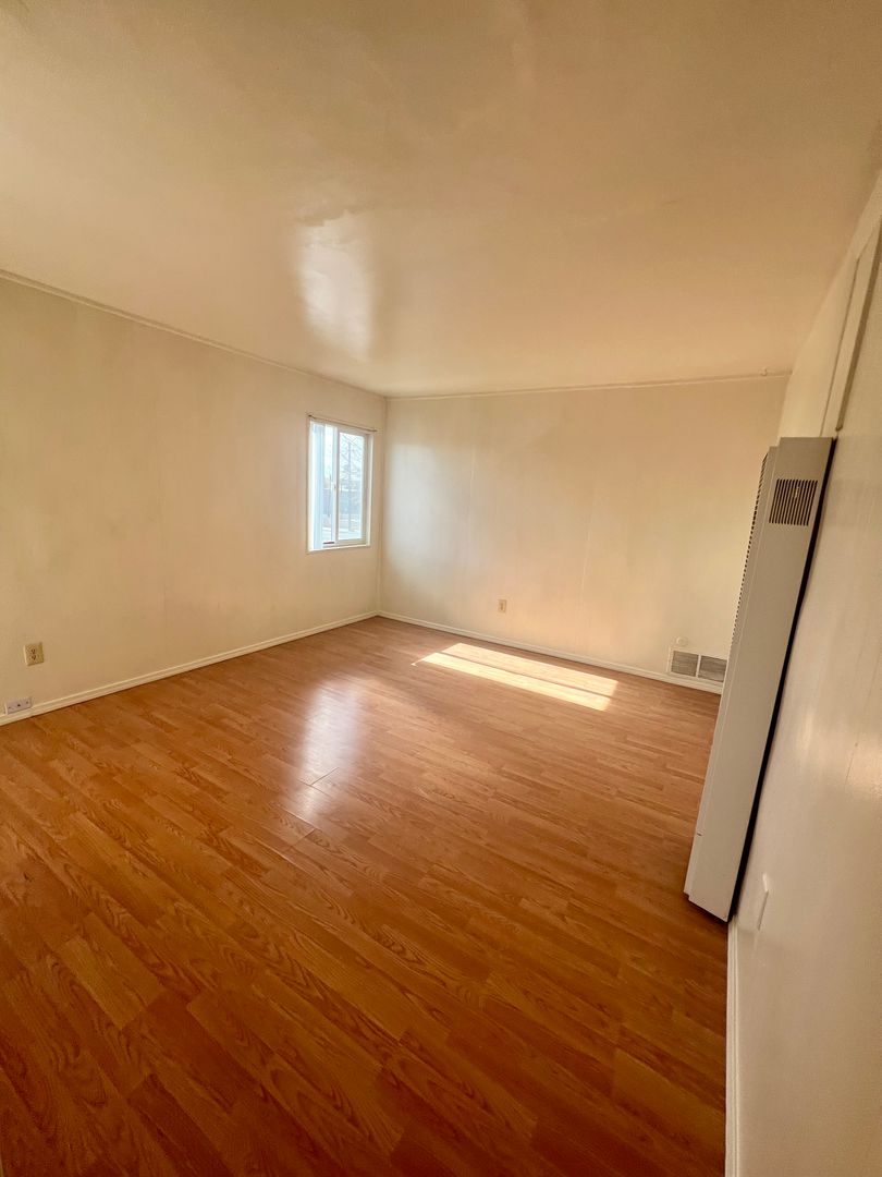 Albuquerque Apartment: 2103 Eton Ave. SE