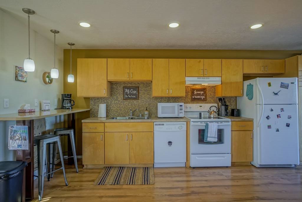 Albuquerque Apartment: 115 Harvard SE