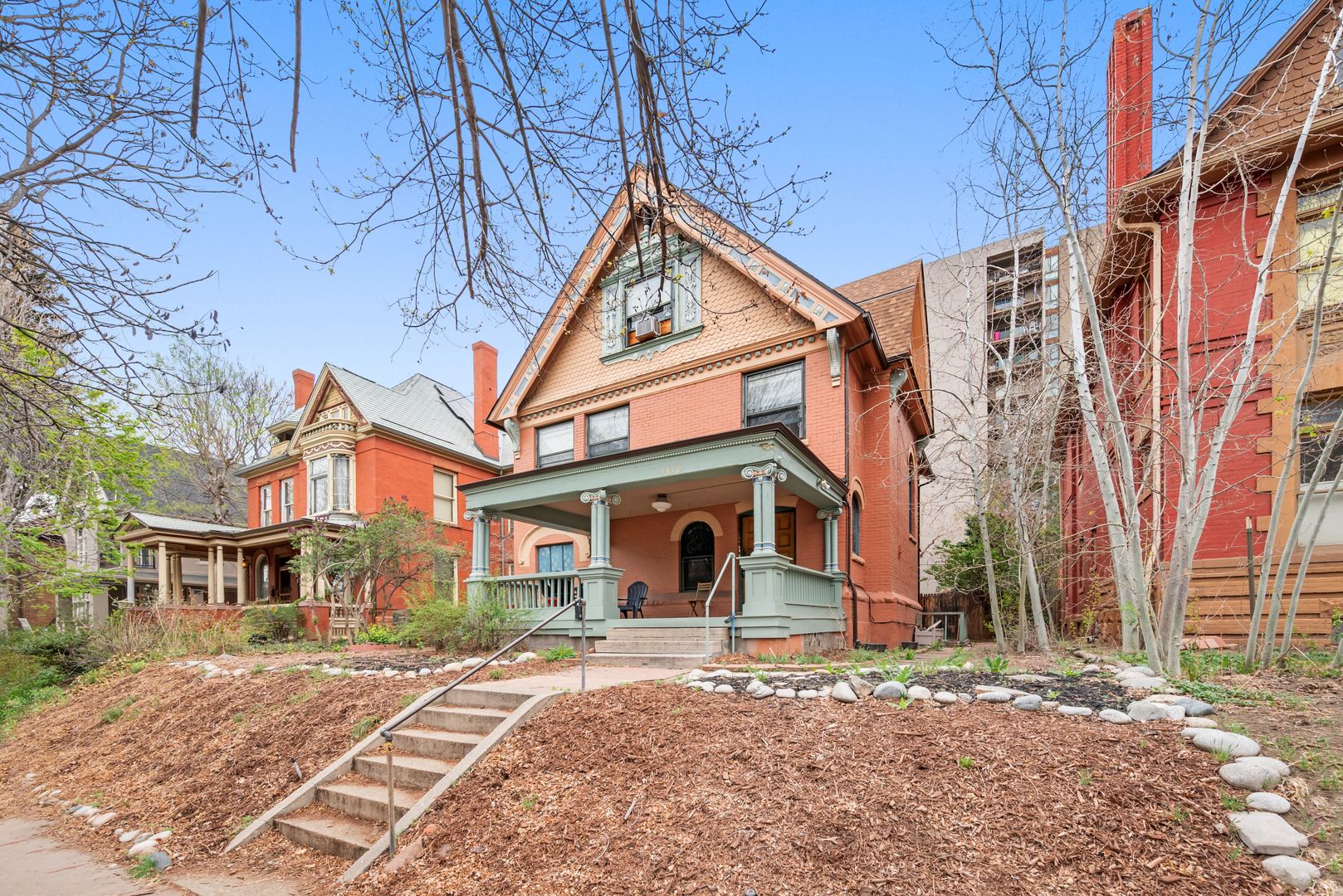 Denver Apartment: 1410 Gilpin St