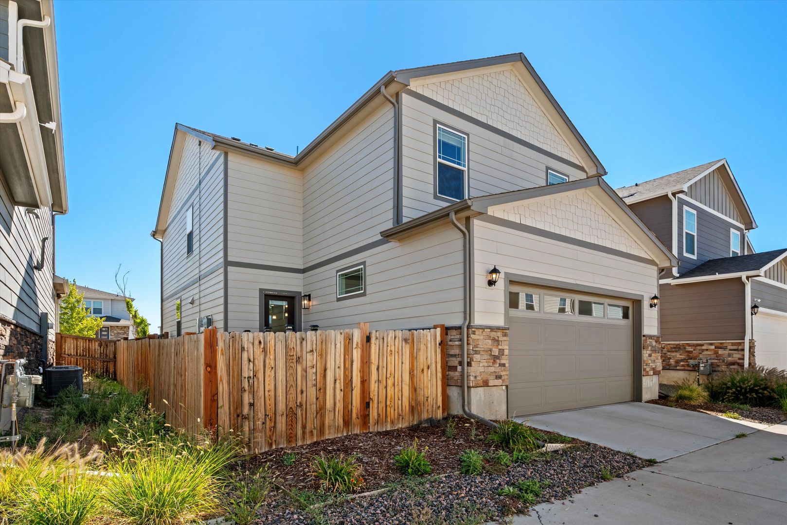 Aurora House: 21864 E 9th Place