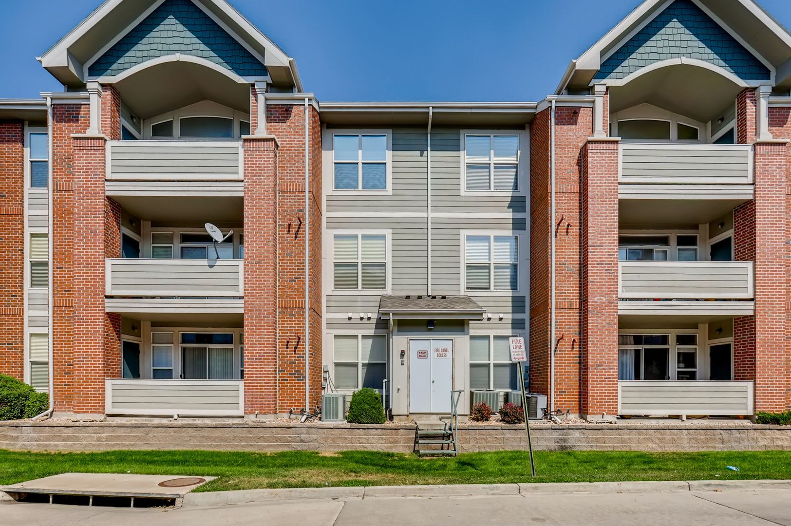 Aurora Condo: 14231 E. 1st Drive #101