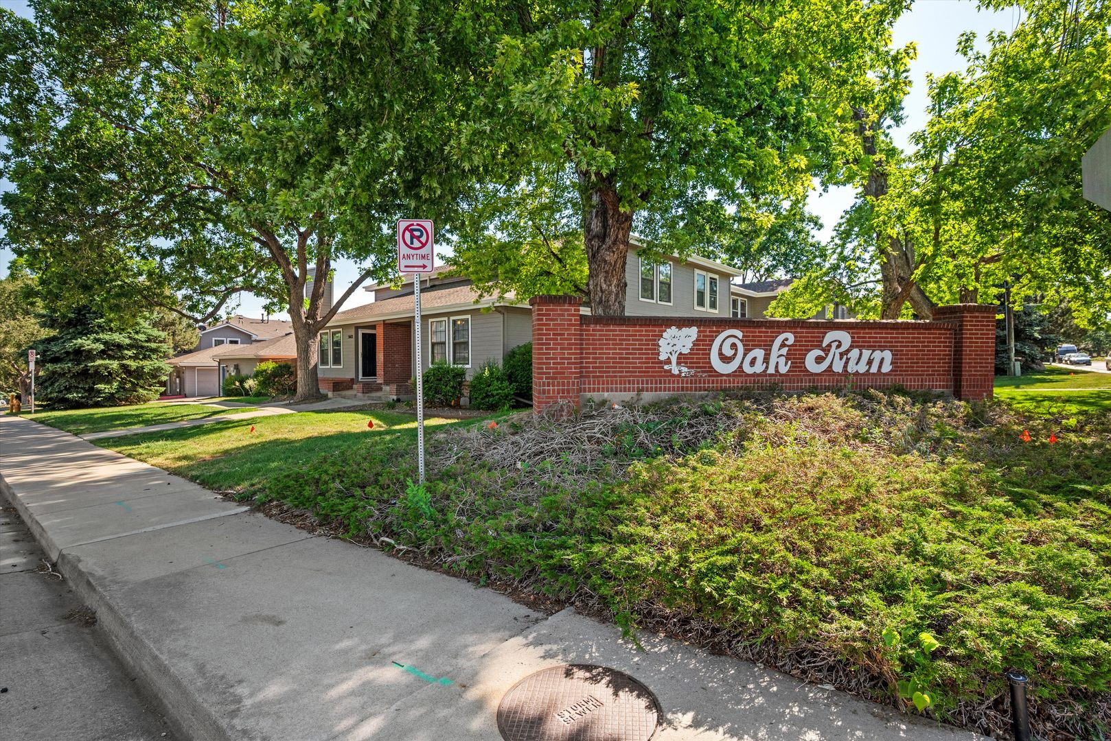 Lakewood House: 5612 W Center Ave