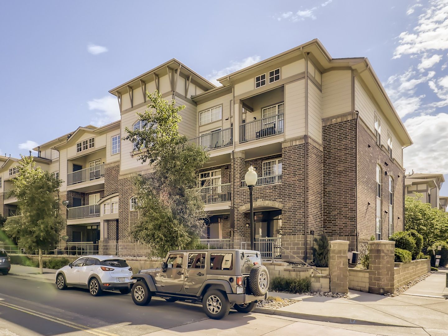 Aurora House: 3872 S. Dallas St Unit #7-303