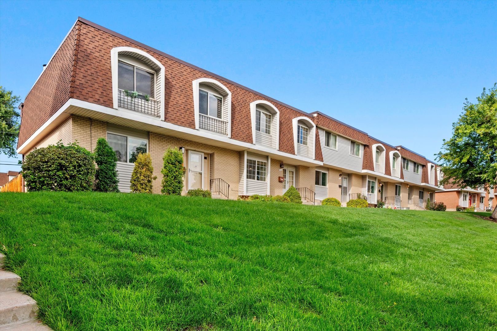 Lakewood House: 651 S. Xenon Ct.
