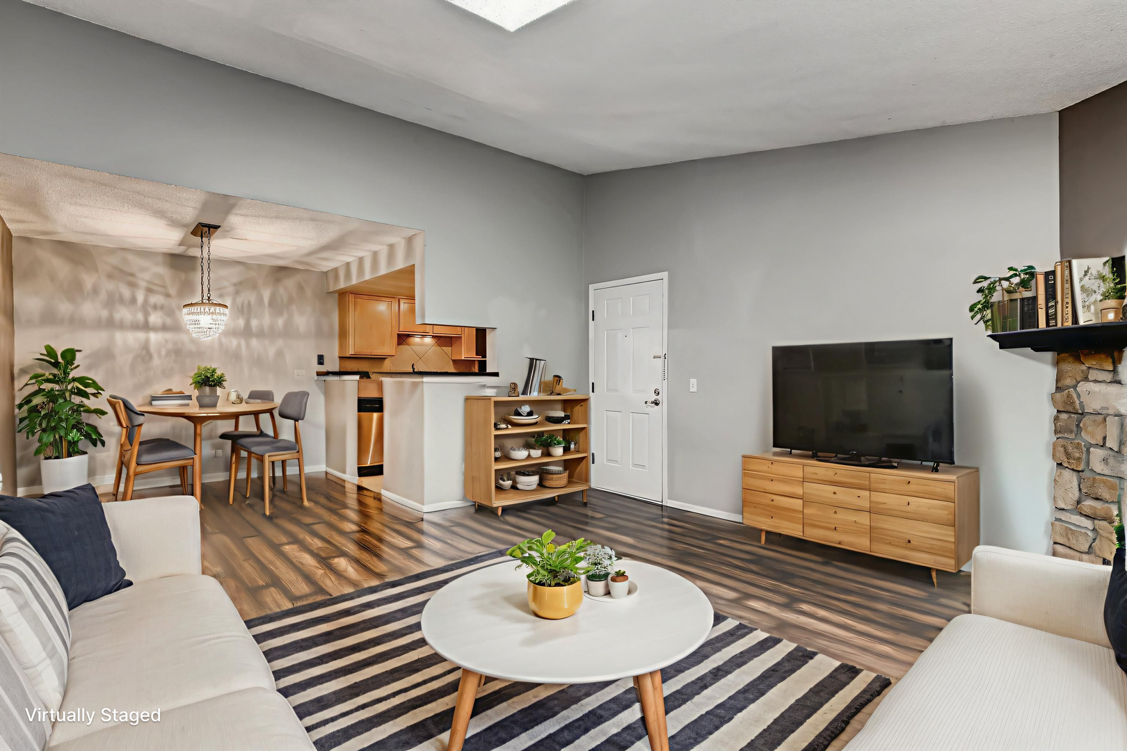 Denver House: 8225 Fairmount Dr. #5-207