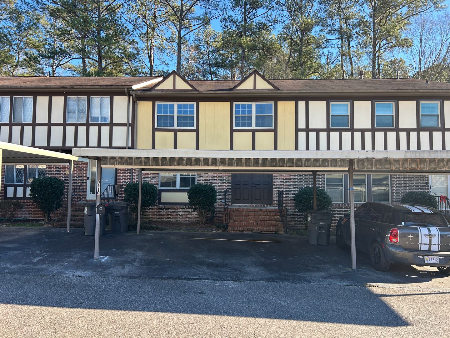 Hoover House: 3610 Haven View Cir.