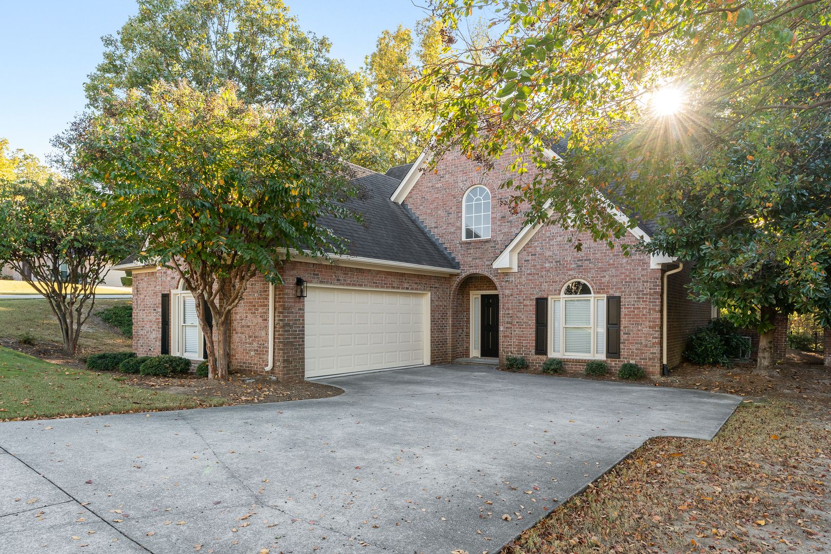 Birmingham House: 213 Village St