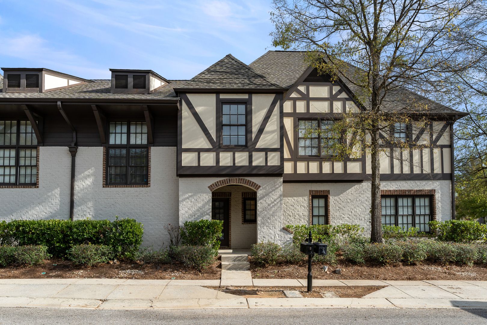 Birmingham House: 2205 Acton Park Cir