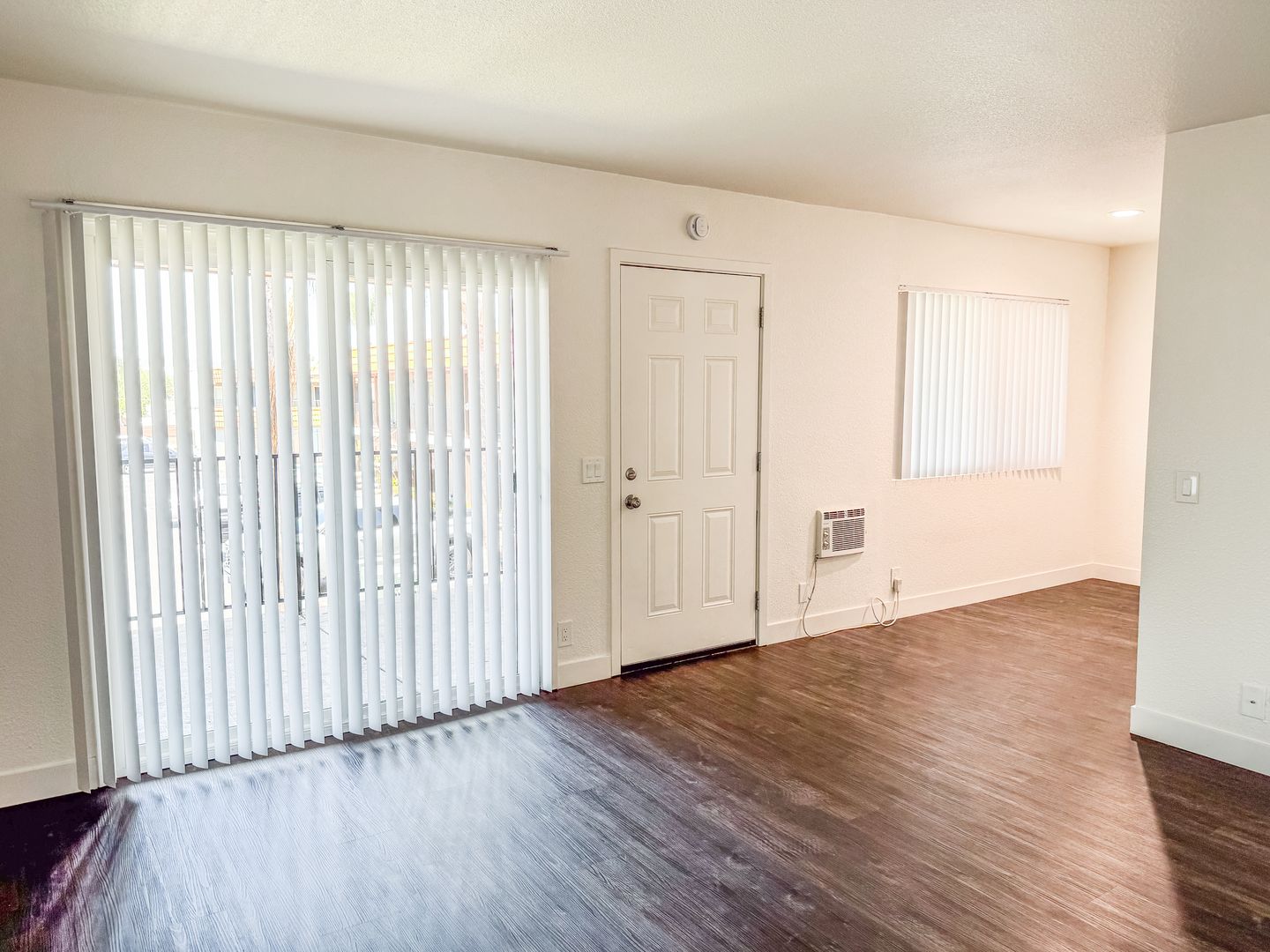 Escondido Apartment: 345 E Park Ave