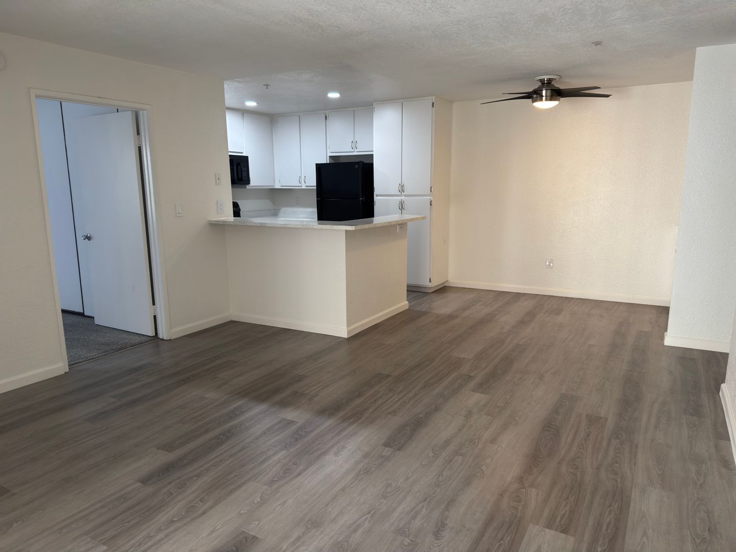 Vista Apartment: 920 Sycamore Ave