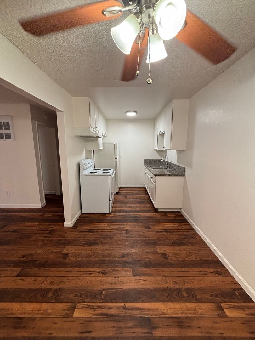 Chula Vista Apartment: 667 F St